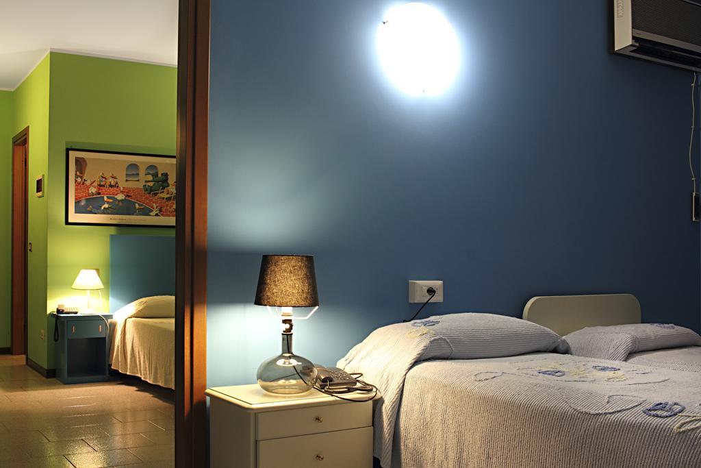 Aquamaris Hotell Sala Baganza Exteriör bild