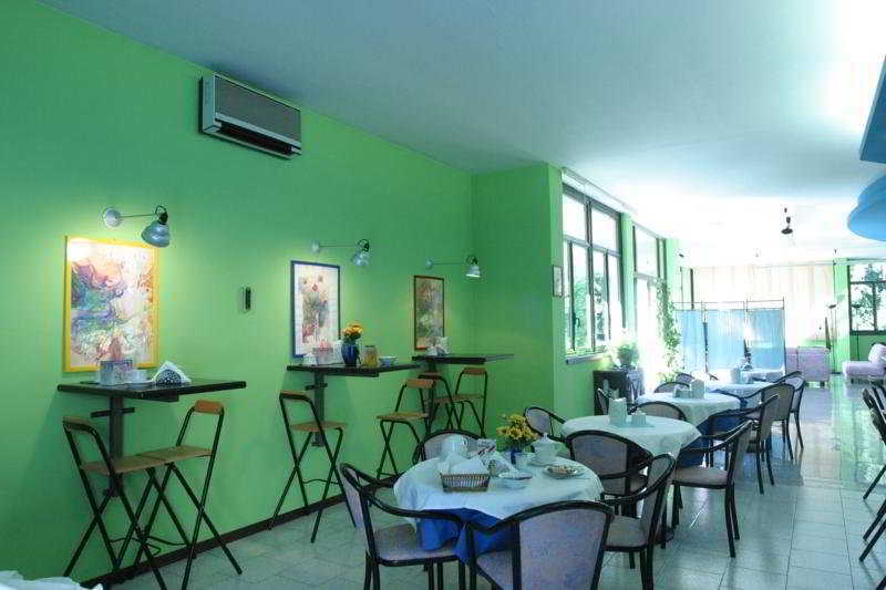 Aquamaris Hotell Sala Baganza Exteriör bild